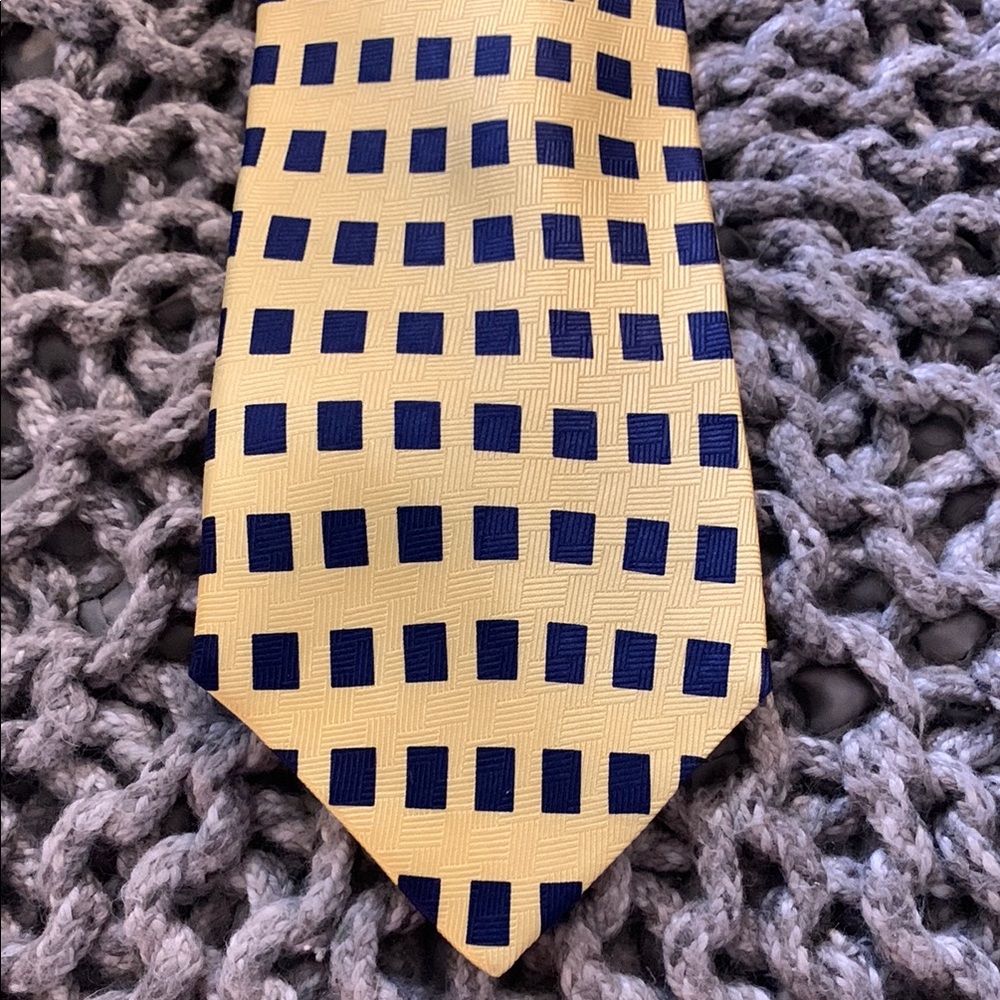 Kenneth Cole Reaction Yellow and Blue Silk Checkered Tie